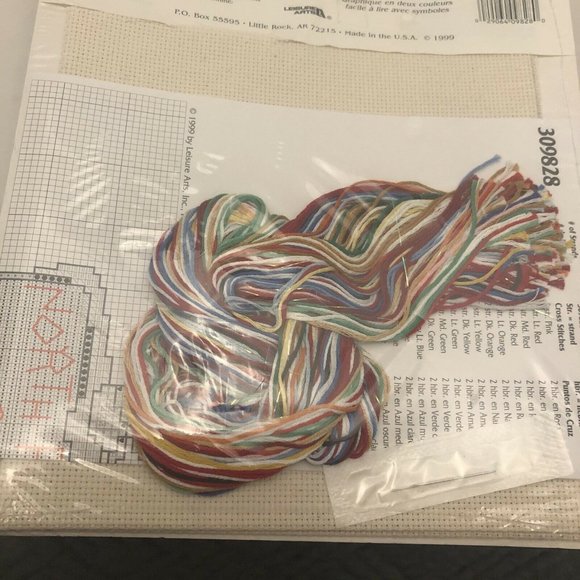 Vintage 99 Christmas Traditions Cross Stitch Kit Designs For The Needle Snowmen - Picture 10 of 12